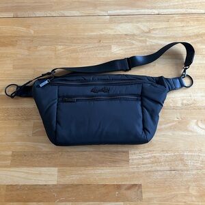 Itzy Ritzy Park Bag Black